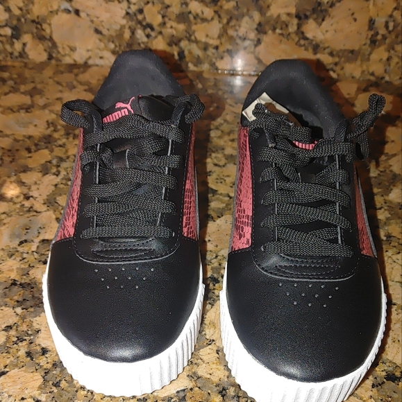 Puma - Picture 3 of 4